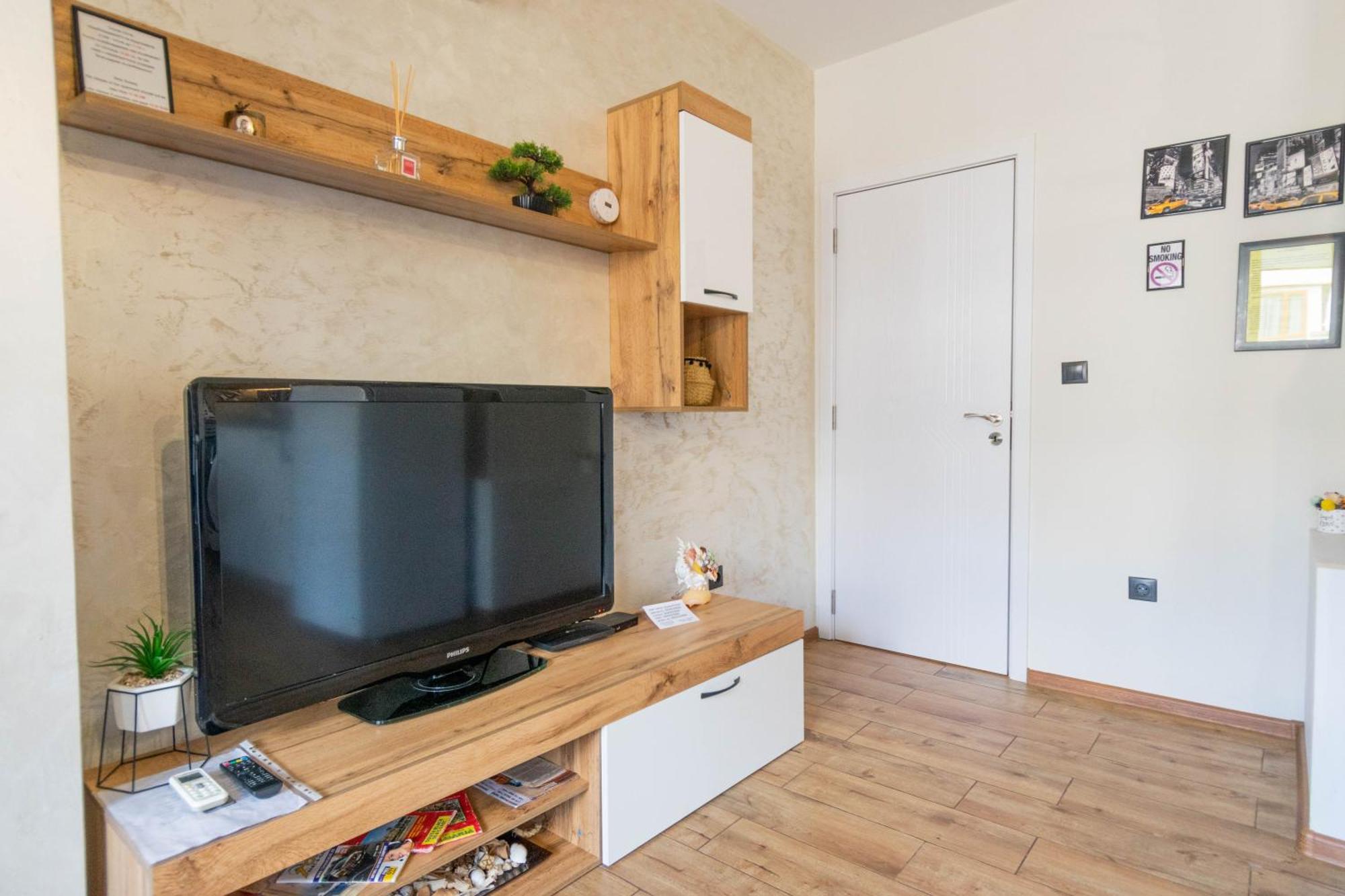 Joy Apartment Burgas Center Private Parking Exterior photo