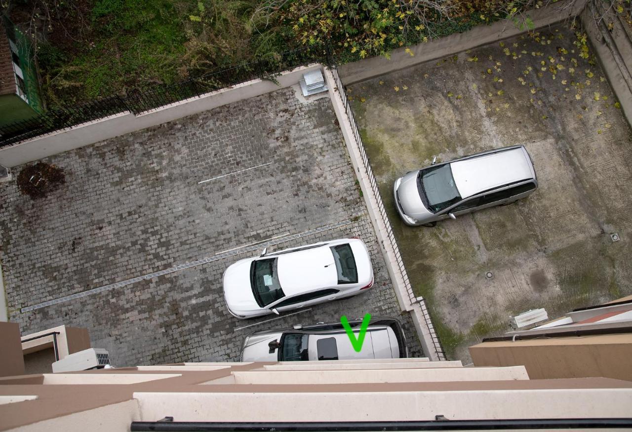 Joy Apartment Burgas Center Private Parking Exterior photo